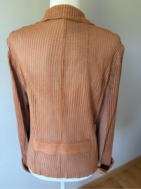 Jakett NY perforated brown leather jacket women’s large Great condition
